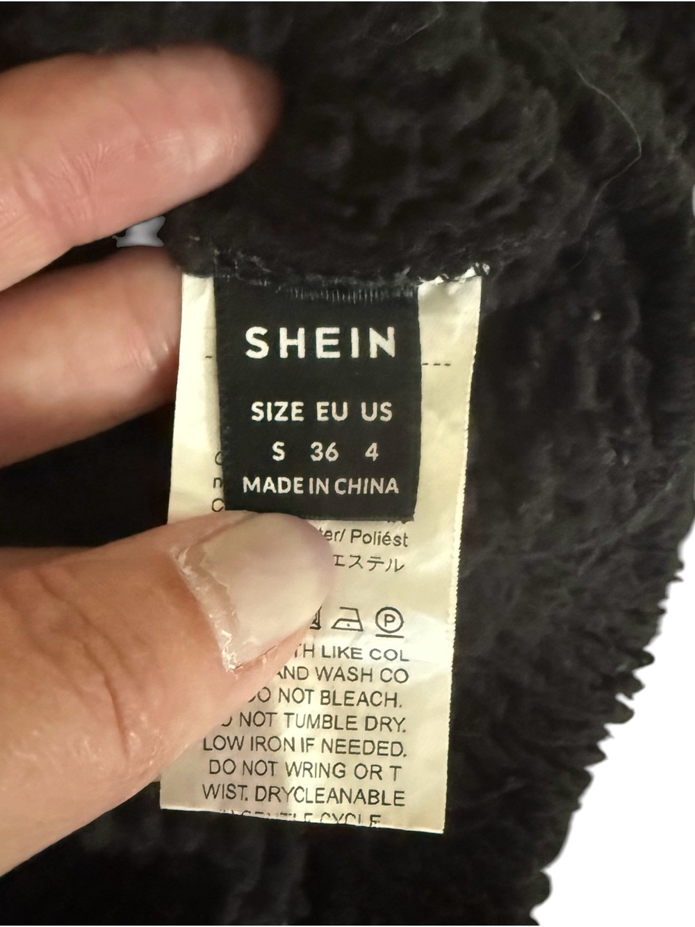 SHEIN Women’s Cropped Black Sherpa Zip-Up Hoodie Jacket! Small! - Picture 4 of 4